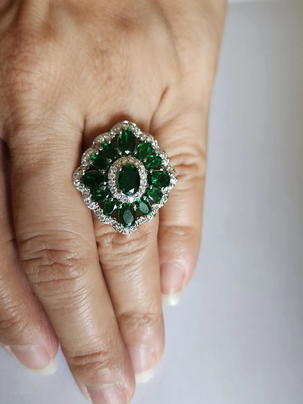 New 925 Silver Oval Cut Emerald Diamond Ring for Women